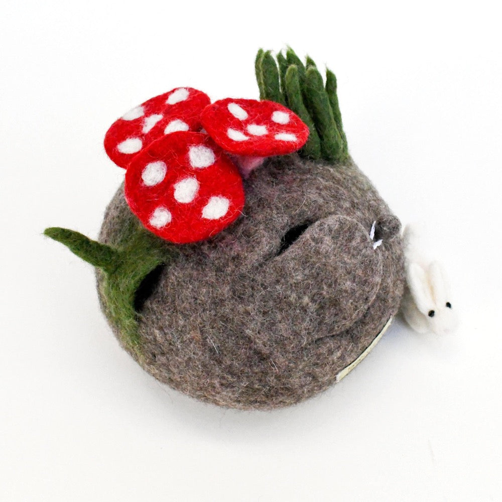 TARA TREASURES FELT FAIRY TOADSTOOL HOUSE WITH RABBIT
